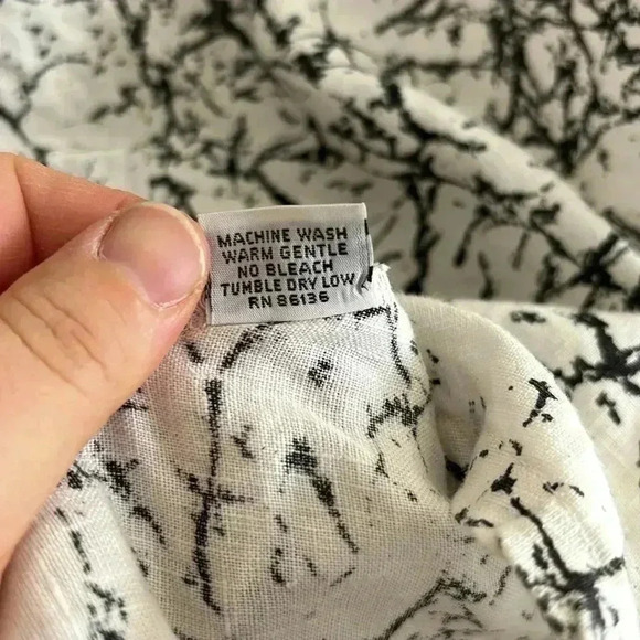 Bryn Walker Ivy Print Top - Picture 10 of 10